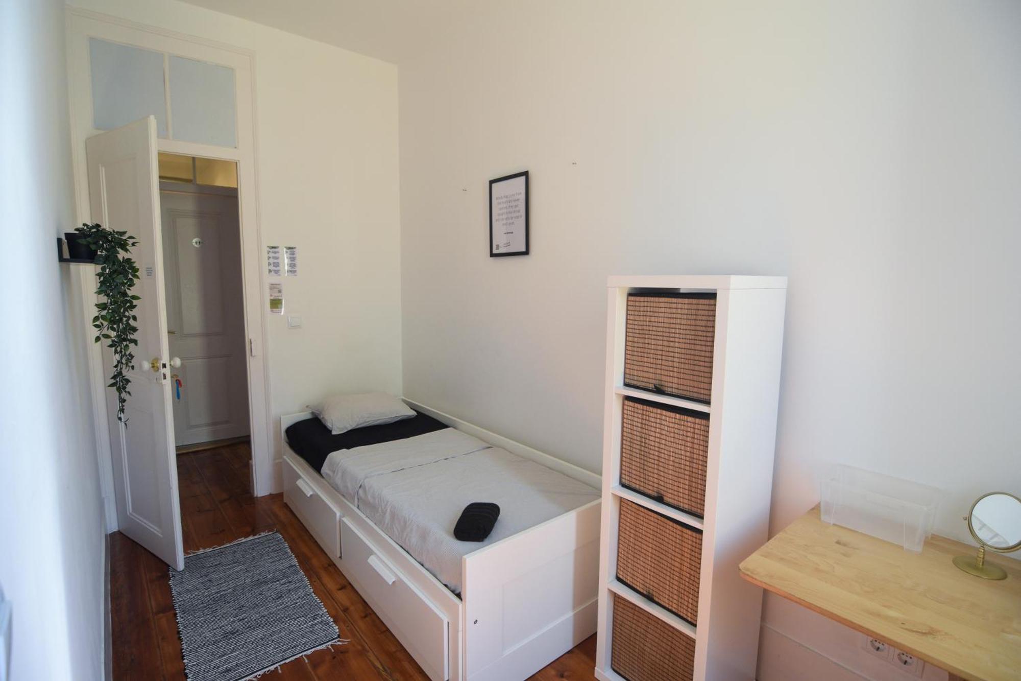 Embassy Arriaga Private Elegance Rooms In Stylish Shared Apartment Lisbon Exterior photo